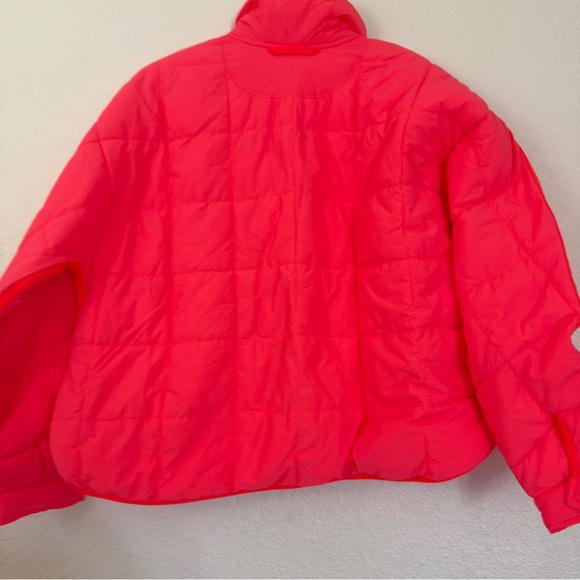 NWOT FREE PEOPLE FP MOVEMENT PIPPA PACKABLE PUFFER JACKET NEON CORAL - Picture 11 of 11